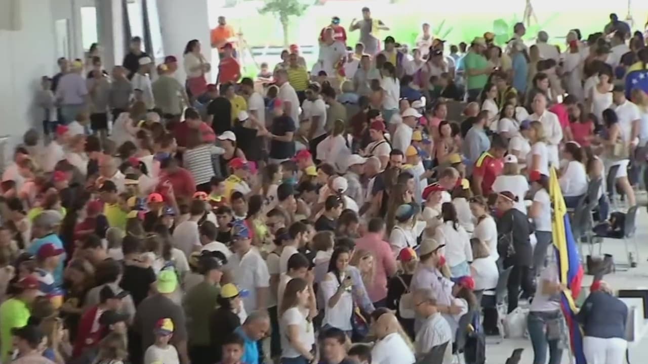 Corte de EEUU eleva exigencias de prueba para asilo de venezolanos tras salida de Maduro