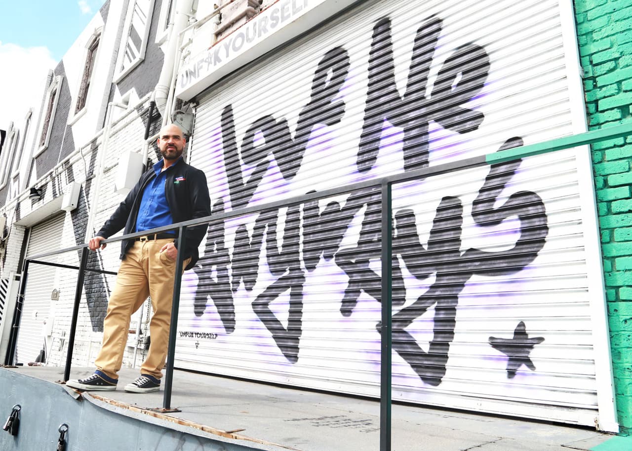 <b>El Pelón</b> se identificó con este mural que decía "Amamé de todos modos". ¿Será que así le dice a 'La Sargento'?