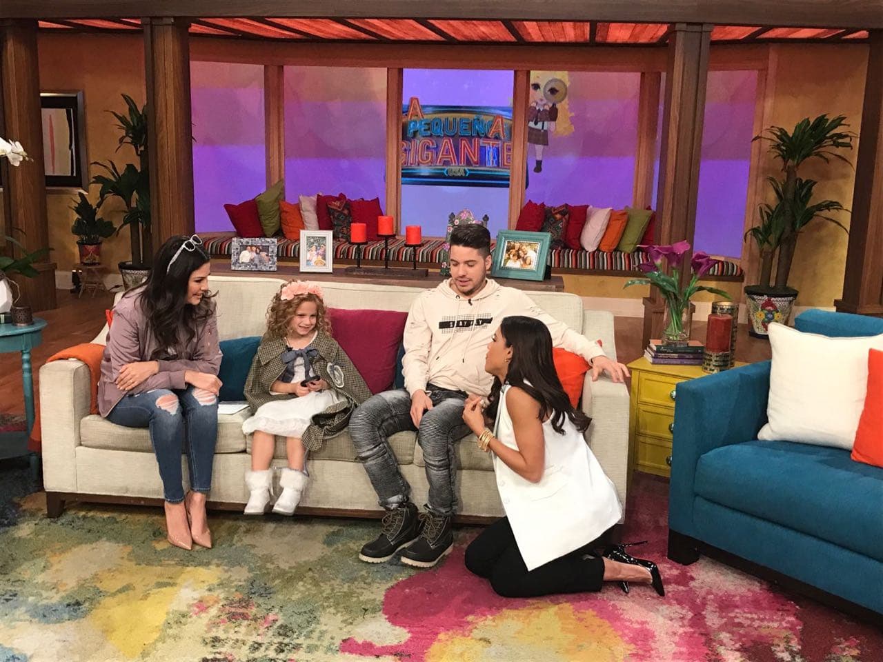 Briany es una hermosura y tenía atentos a todos en la casa.