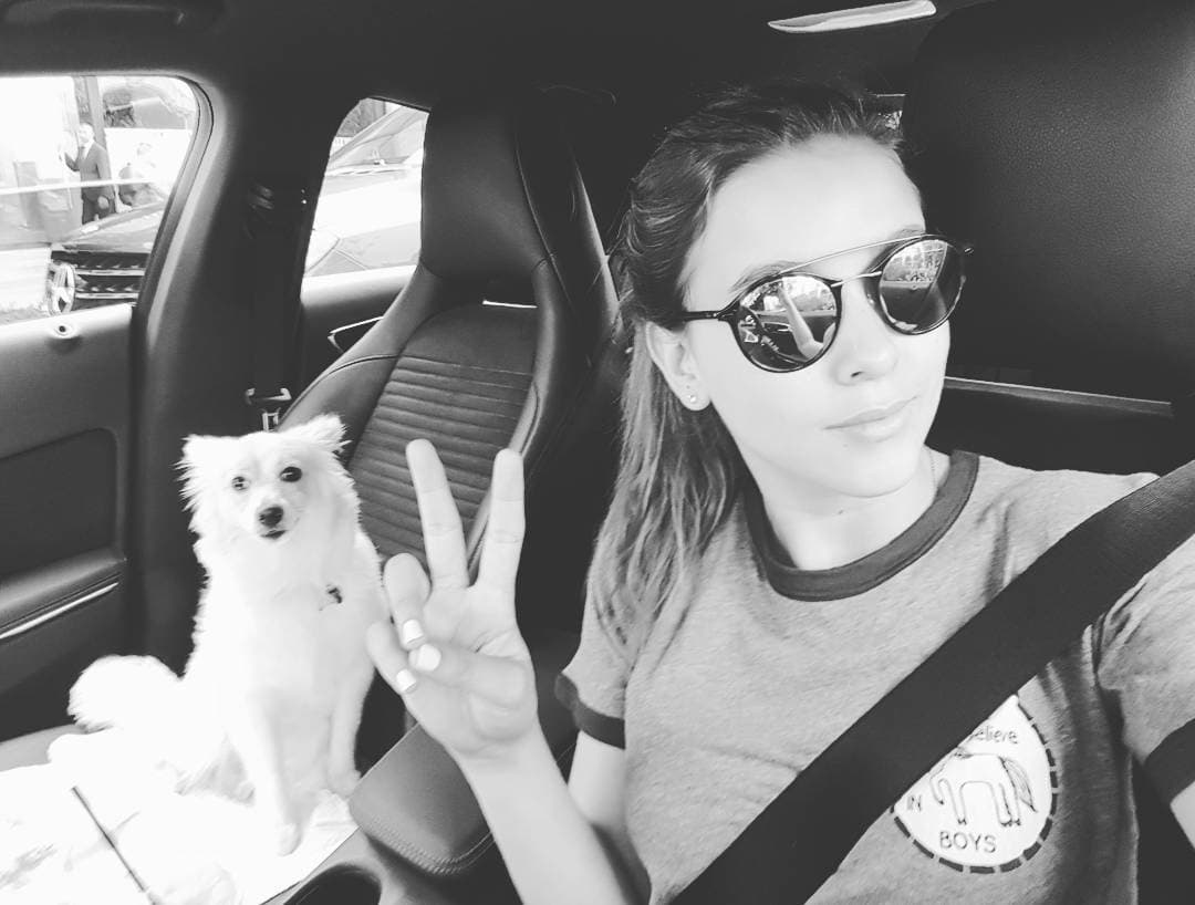 Paulina Goto tiene como compañía a Mila, de quien no se separa.