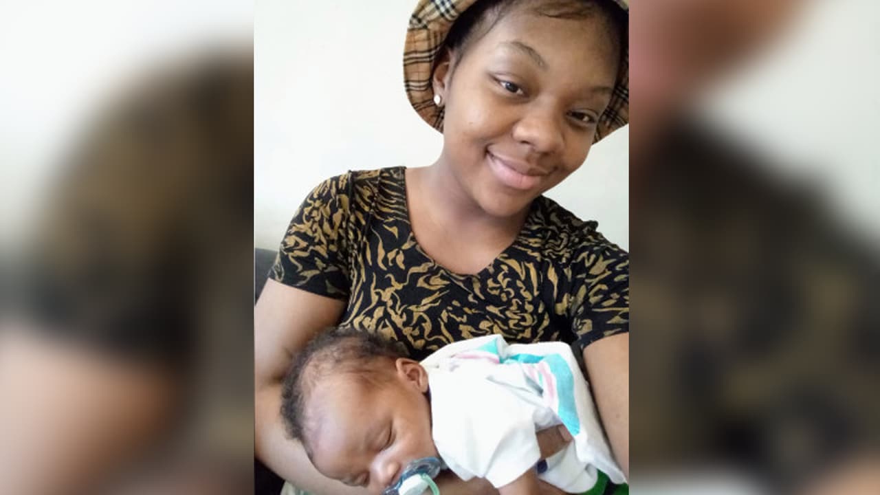 Madre acusada de lanzar a sus hijos por la ventana se enfrenta a cargos de intento de asesinato