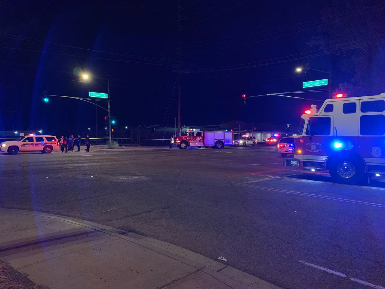 Accidente automovilístico cobra la vida de una persona en un canal de Phoenix