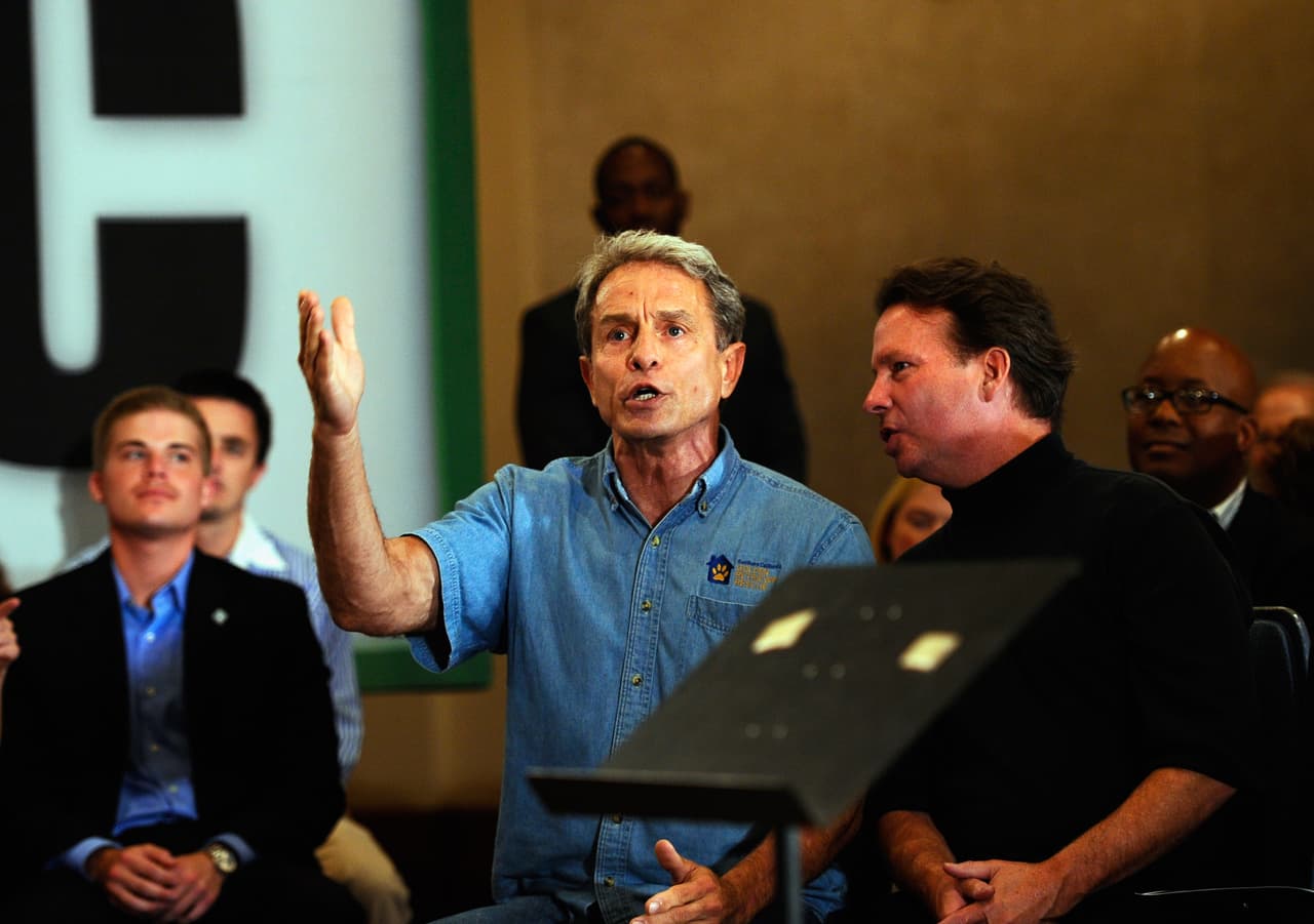 Arrestan a un millonario que donó a las campañas de Obama y Clinton por distribuir narcóticos