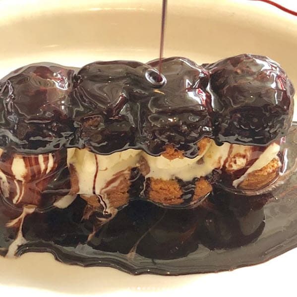 Pero después de un buen platillo, comieron un rico postre.