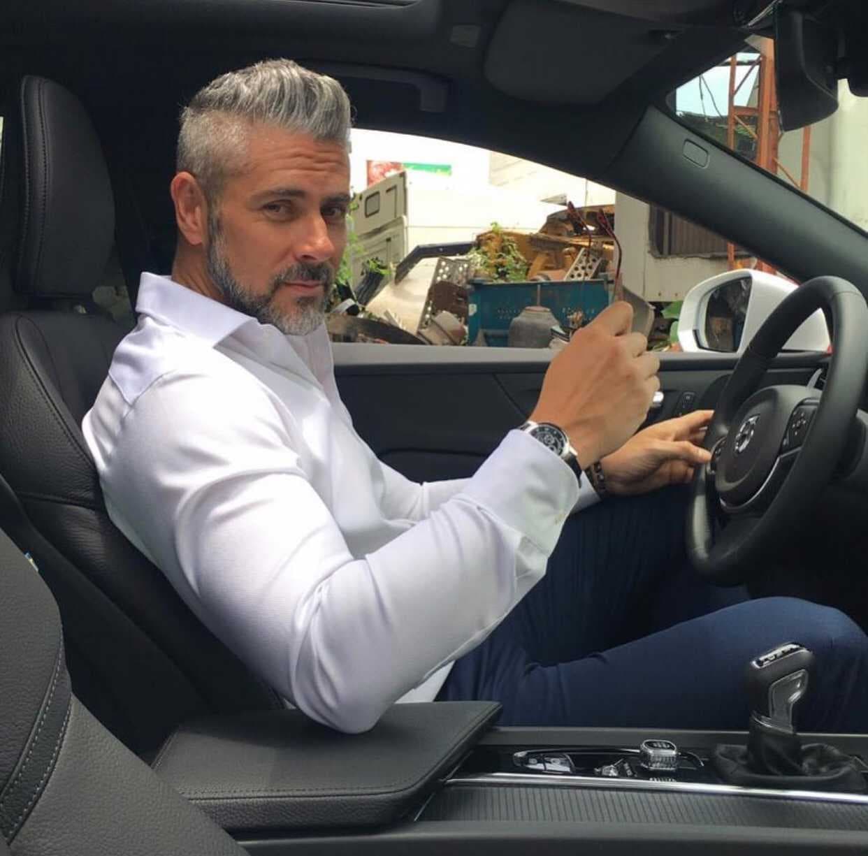 El proceso inició luego de que su exesposa lo denunciara en diciembre, por supuestamente haber
<b>abusado de su hija Valentina</b>, de 14 años.
<br>