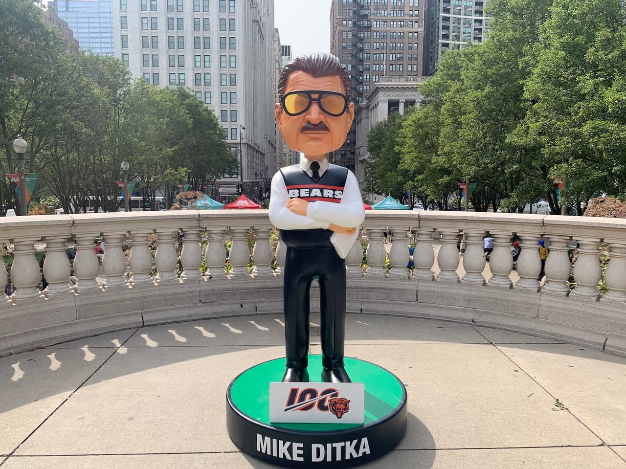 Chicago recuerda al exentrenador de los Bears como un buen ‘líder para la comunidad’