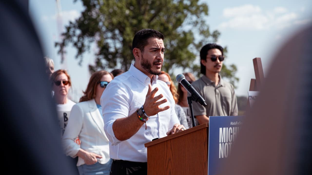 Análisis demócrata: ¿Qué nos dice para el rumbo del partido el triunfo de Abdul El Sayed en primarias de Michigan?