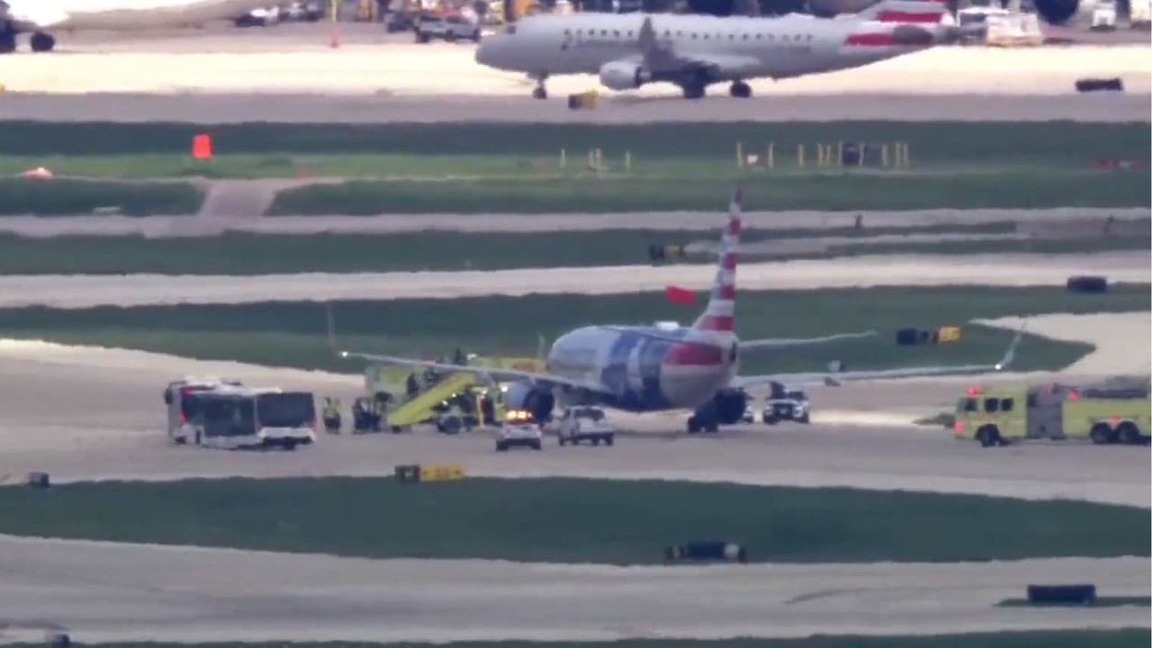 Avión de American Airlines revienta dos neumáticos al aterrizar en Chicago: Pasajeros vivieron momentos de tensión