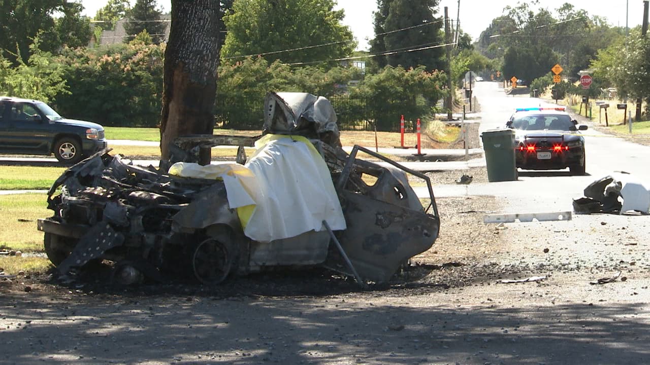 Muere una persona después de chocar su auto contra un árbol en Río Linda