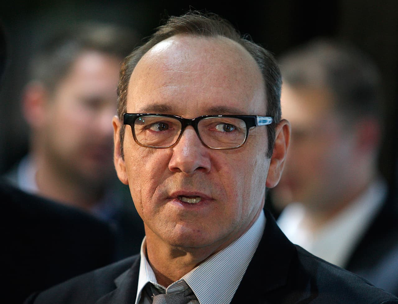 Uno de los primeros casos de famosos en llegar a la corte en 2019 es el de 
<b>Kevin Spacey</b>, quien está acusado de 
<a href="https://www.univision.com/noticias/acoso-sexual/kevin-spacey-encarara-en-enero-la-primera-acusacion-formal-por-abuso-sexual" target="_blank">varios delitos sexuales</a> y será imputado formalmente el próximo 7 de enero.
