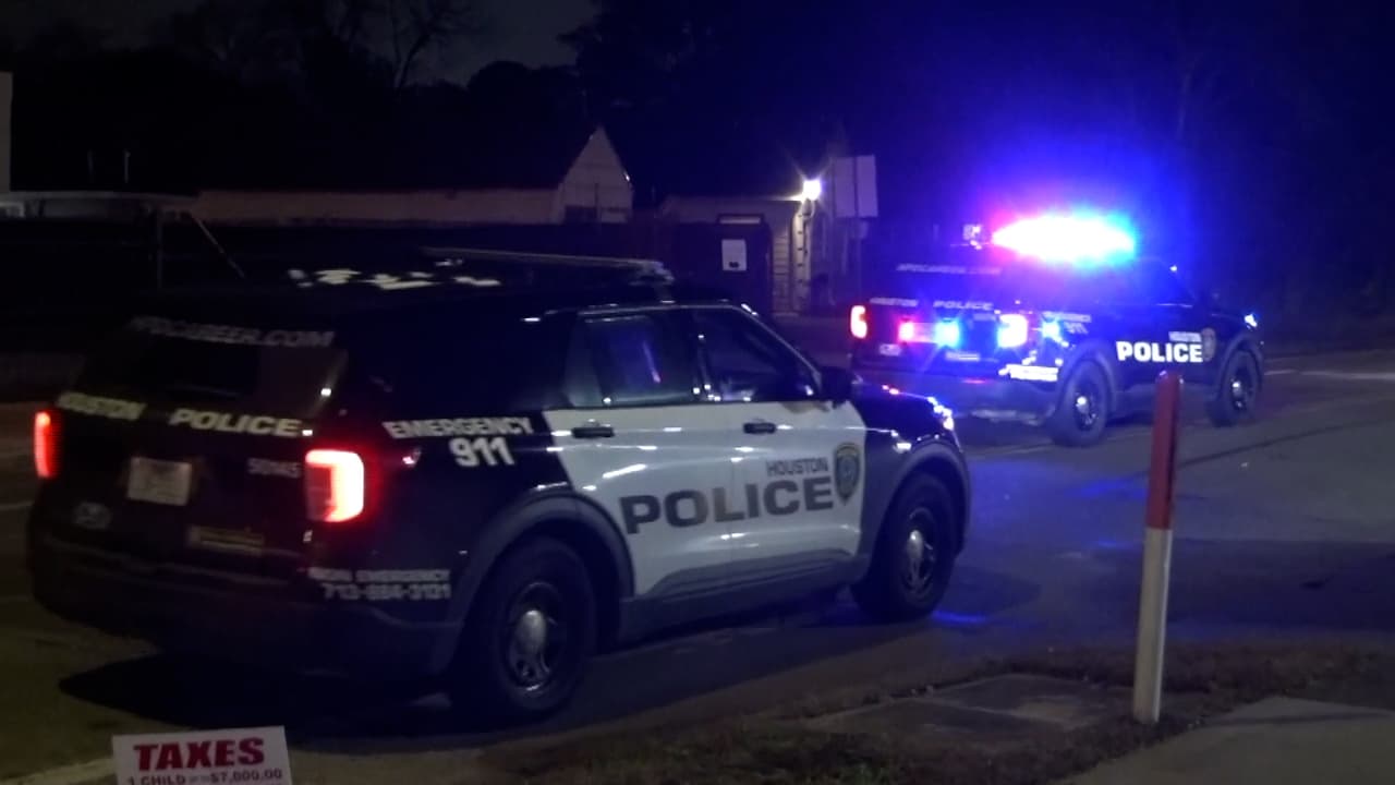 Mujer se recupera en el hospital tras ser herida por dos balas perdidas en Houston