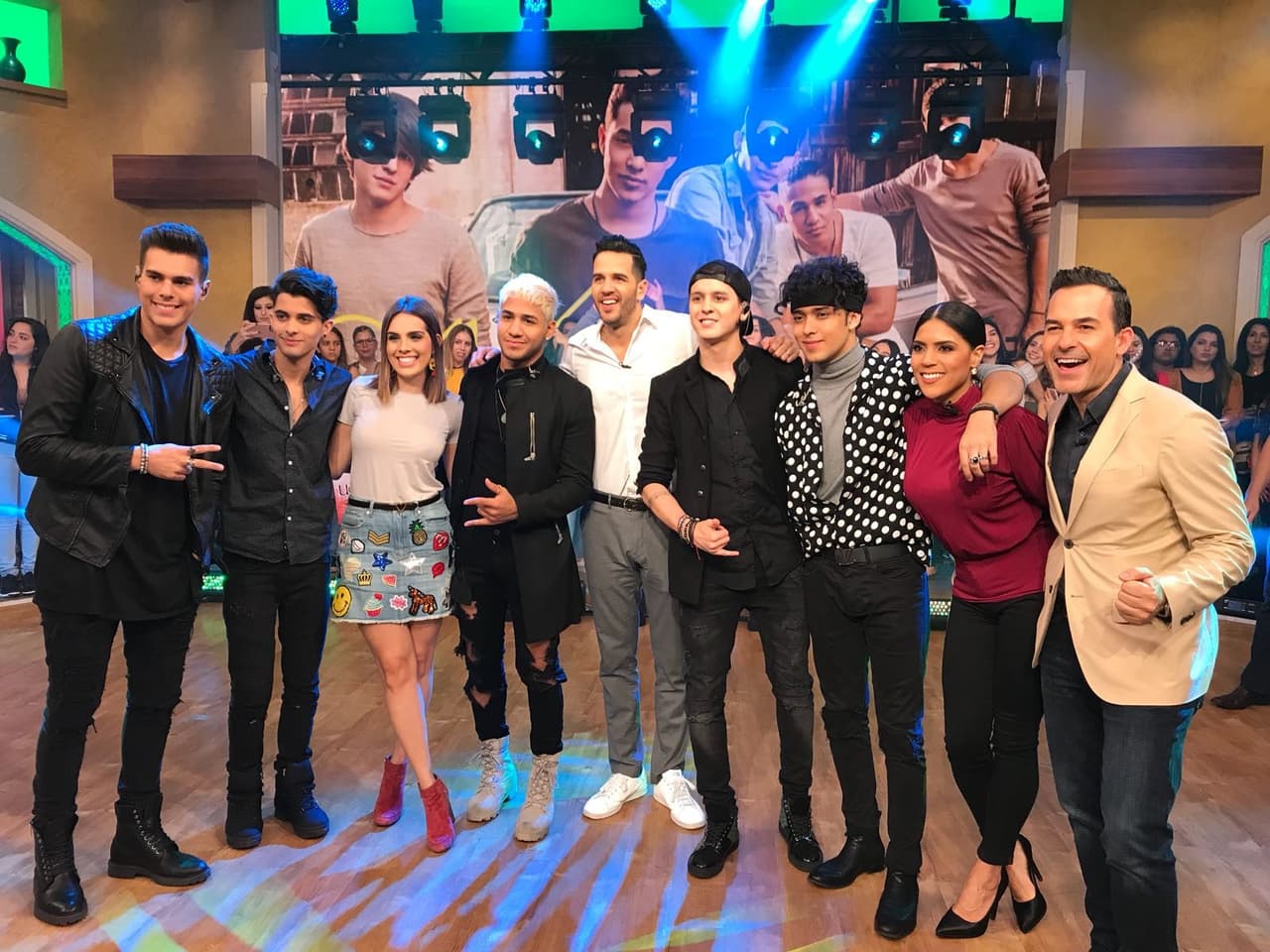 Imposible dejar de bailar y emocionarse con la visita de estos jóvenes, a los que conocimos gracias al reality La Banda.