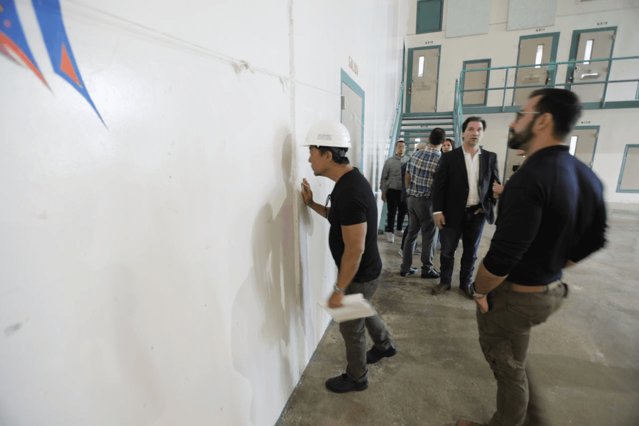 Experto en terremotos asegura que daños en instituciones del Complejo Correccional de Ponce no representan peligro.