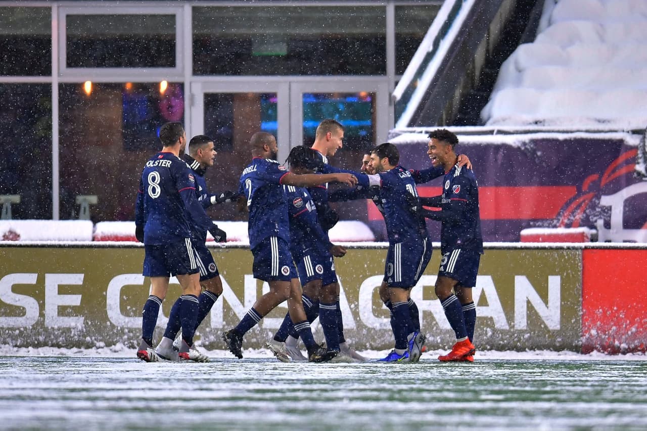 New England Revolution fue muy superior a los Pumas y se impuso gracias a un doblete de Adam Buksa y otro tanto de Sebastian Lletget.