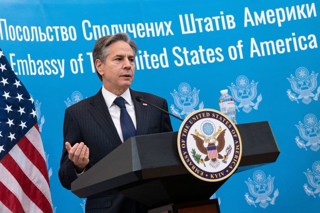 EEUU aumenta ayuda militar a Ucrania ante temor de invasión de Rusia "en cualquier momento"