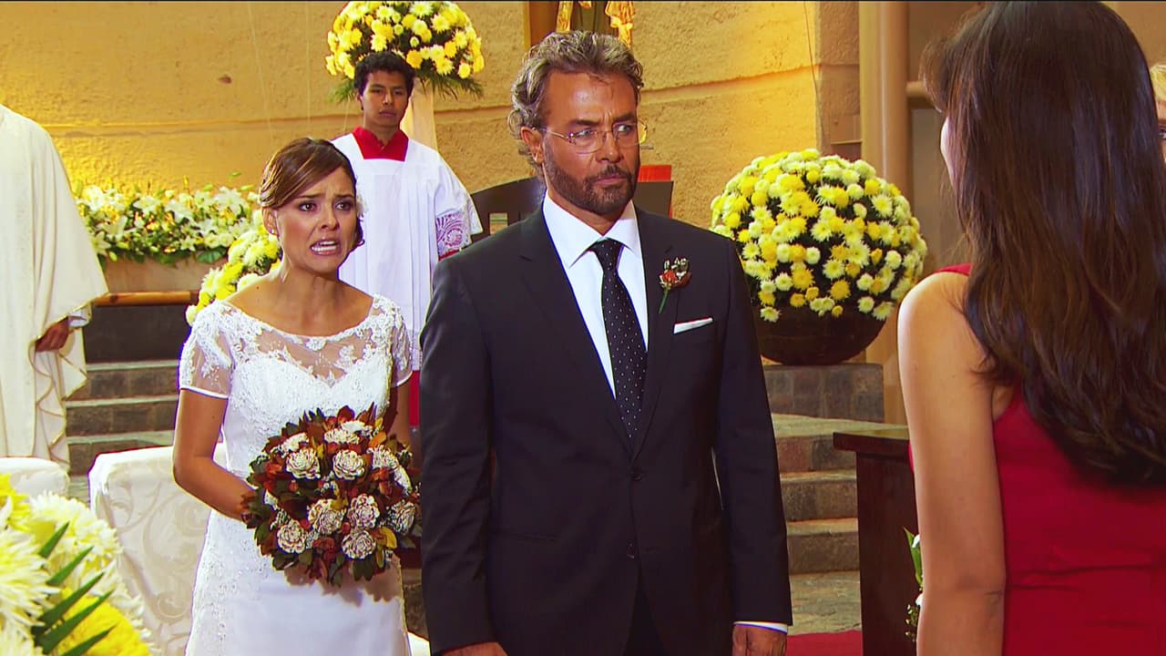 Estuvo a nada de casarse con el personaje de Sergio Sendel. ¡Afortunadamente, su prima Verónica lo impidió!