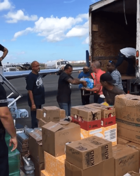 Asimismo, en sus redes sociales ha compartido imágenes donde hace constatar que las toneladas de ayuda sí han llegado.