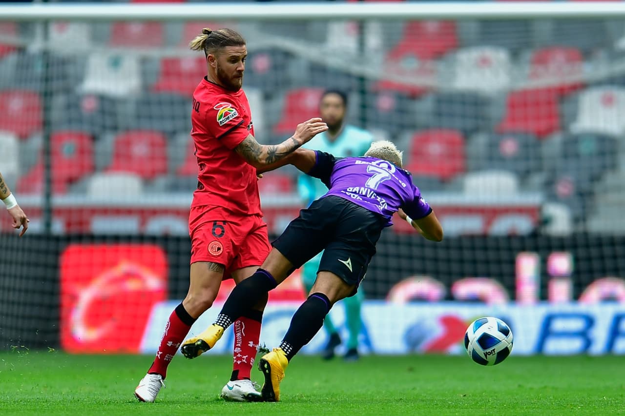 Ian González se estrena con el Toluca en el vibrante empate 2-2 frente a Mazatlán.