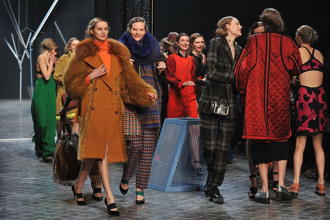 “Somos mujeres trabajadoras. También, tenemos el problema de los niños, los hombres, de ocuparnos de nuestras casas, muchas cosas. Intento explicar eso con mi ropa. Son prendas para el día a día", dijo la diseñadora en una entrevista con The New York Times en 1987.
<br>