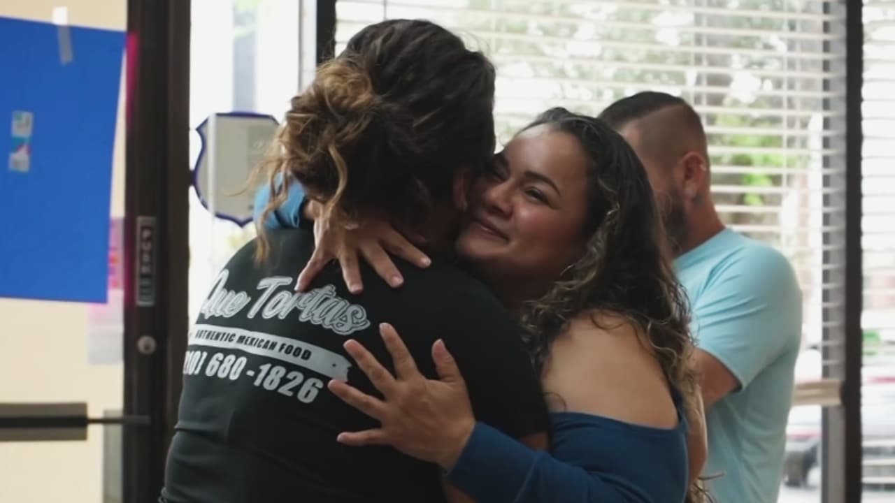 Restaurantes hispanos en crisis por altos precios y operativos de ICE: afectadas de Texas y Florida hablan del impacto