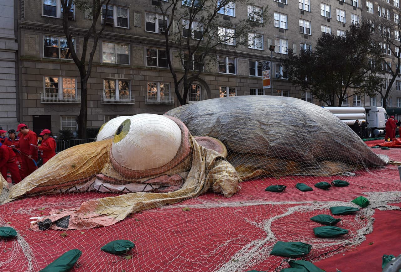 Tampoco marcharán las bandas escolares que llegan de todo el país.