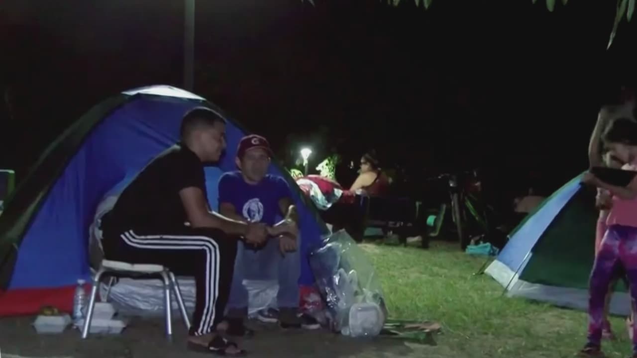 Instalan refugios en Caracas para atender a miles de damnificados por el sismo