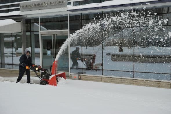 La temperatura, de acuerdo con los meteorólogos oficiales, podría rondar los cero grados Celsius, además de que se esperan vientos de unos 30 kilómetros por hora en la ciudad.