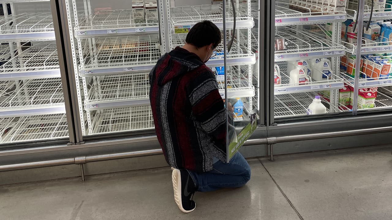 La leche se está terminando muy rápido.