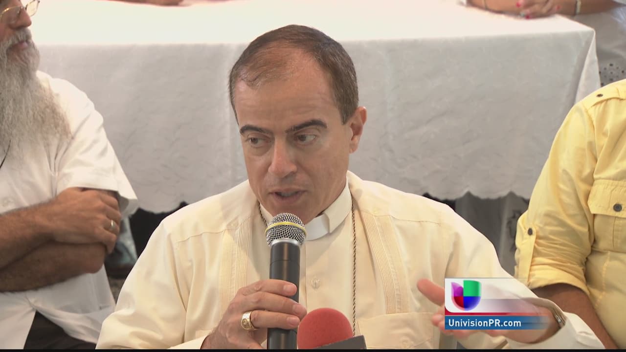 Arzobispo de San Juan a favor de la junta fiscal 