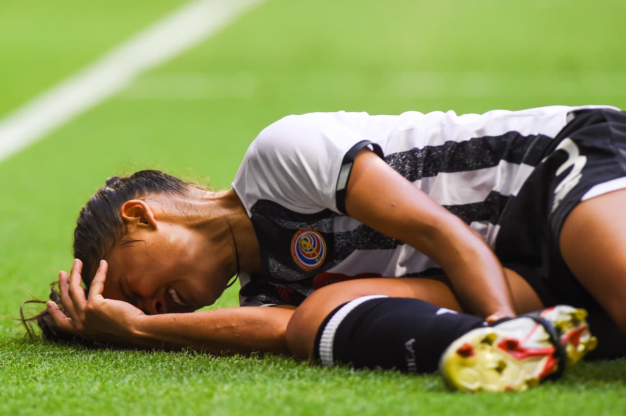 Canadá no permitió que Costa Rica diera la sorpresa y las venció 2-0 en el Estadio BBVA de Monterrey para así sellar su pase a Semifinales del Clasificatorio Femenil Concacaf W con paso perfecto.