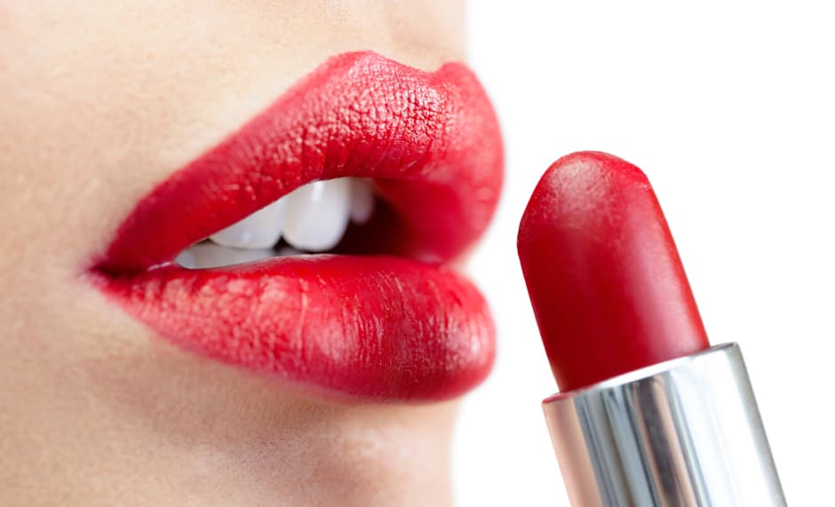 Los lipsticks que te recomendamos son de larga duración.