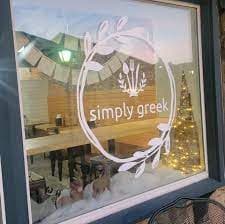 <b>Simply Greek</b>: Lo que comenzó como una cocina fantasma que funcionaba en el Soda Jerk Diner de Hummelstown ahora es un establecimiento de ladrillo y cemento que sirve salsa de feta batida, souvlaki de cordero, spanakopita y muchas otras especialidades griegas. 📍
<a href="https://g.page/simply-greek-hershey?share" target="_blank">23 Briarcrest Square, Hershey</a>