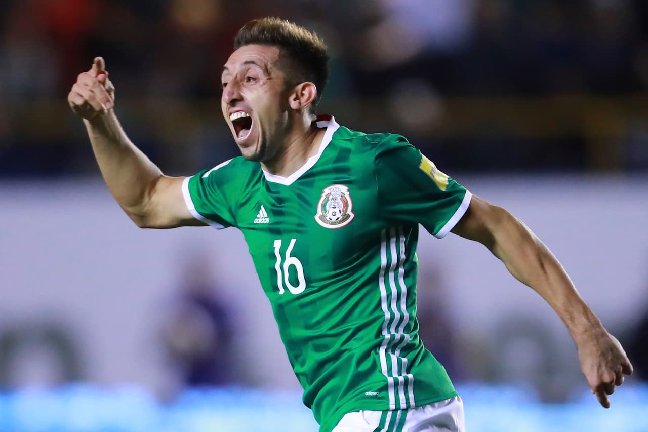 La buena actuación de Herrera en Porto se ha visto reflejada con México, donde también es uno de los fijos entre los titulares gracias a su buen trabajo en ambas áreas.