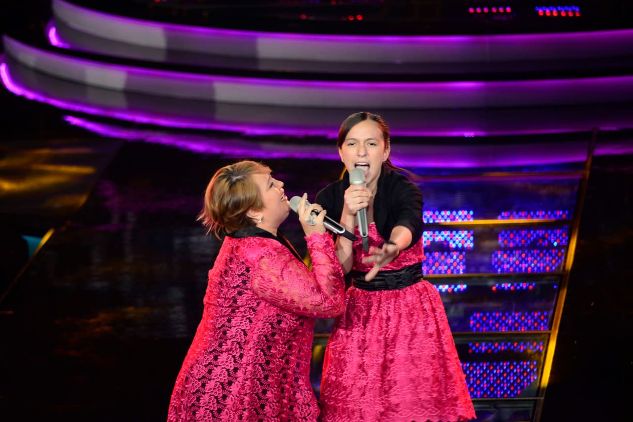 Cristian Castro y Espinoza Paz no pararon de ¿pelear?, los jueces fueron más duros, los capitanes se notaron un poco estresados, Gali lució súper sexy y una familia abandonó su sueño. Esto y más pasó en la segunda gala de Me Pongo De Pie.