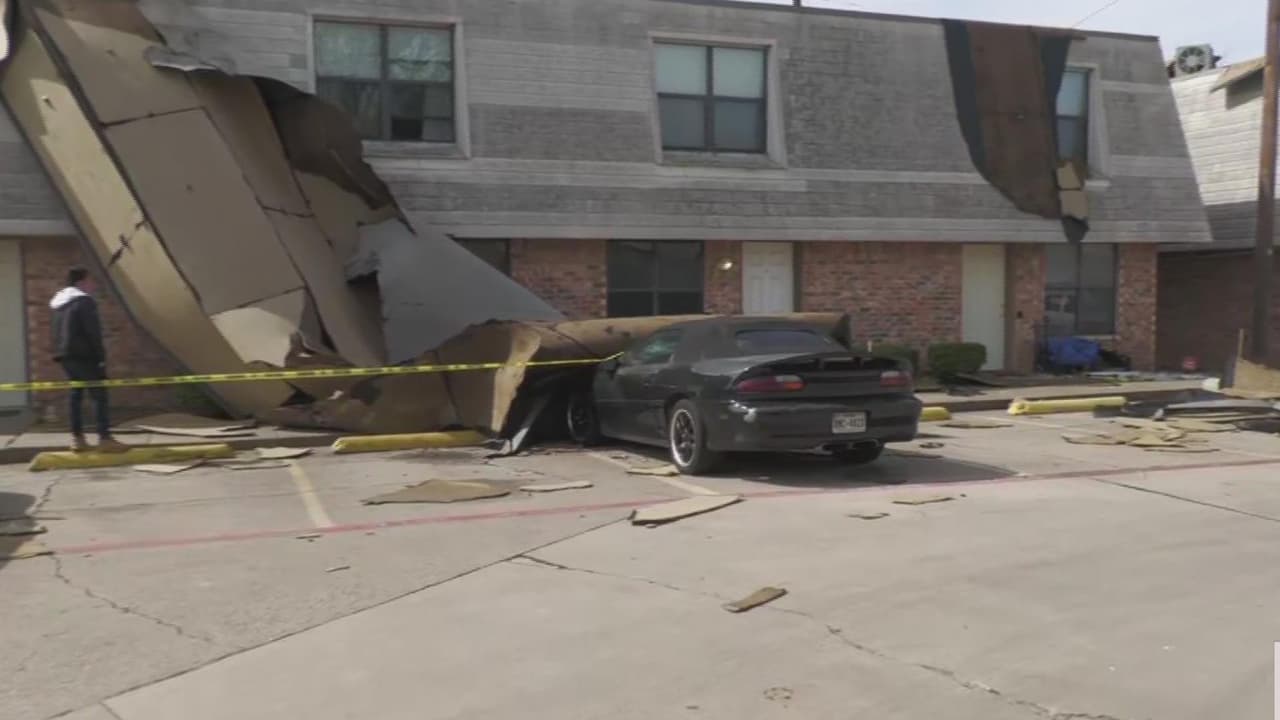 En esta zona, un tornado EF-1 azotó la tarde del jueves 16 de marzo al pasar con vientos de hasta 100 millas por hora. La ruta del tornado fue del norte de Grand Prairie cerca de Dallas/Tarrant hasta Irving.