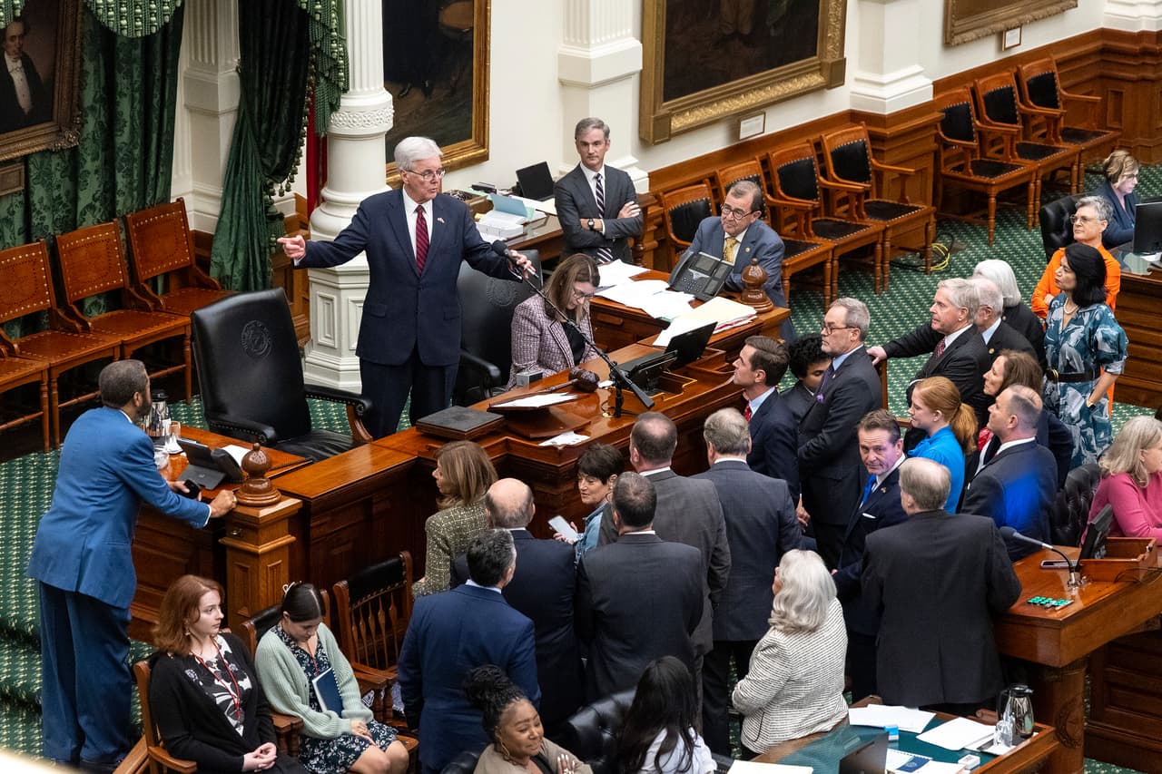 El Senado de Texas aprueba mapa electoral republicano y pasa a manos de Abbott