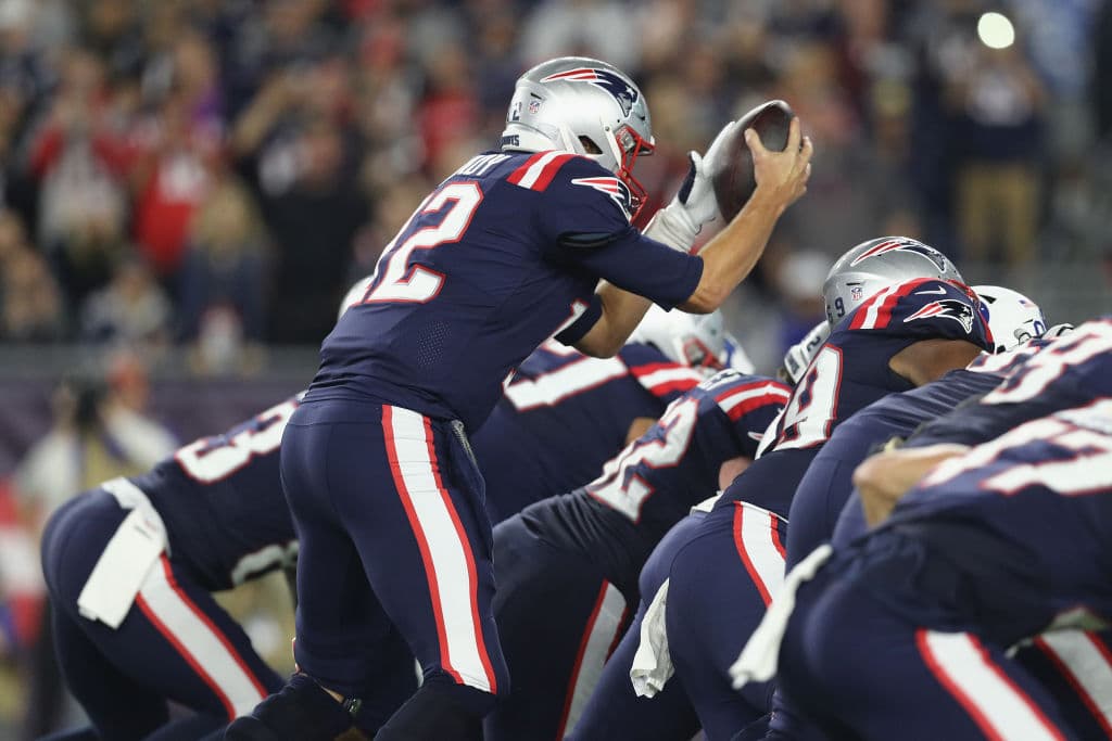 Ya en acciones del segundo cuarto, en acarreo de una yarda, el propio Brady se encargó de anotar el touchdown para ampliar la ventaja de New England a 14-0.