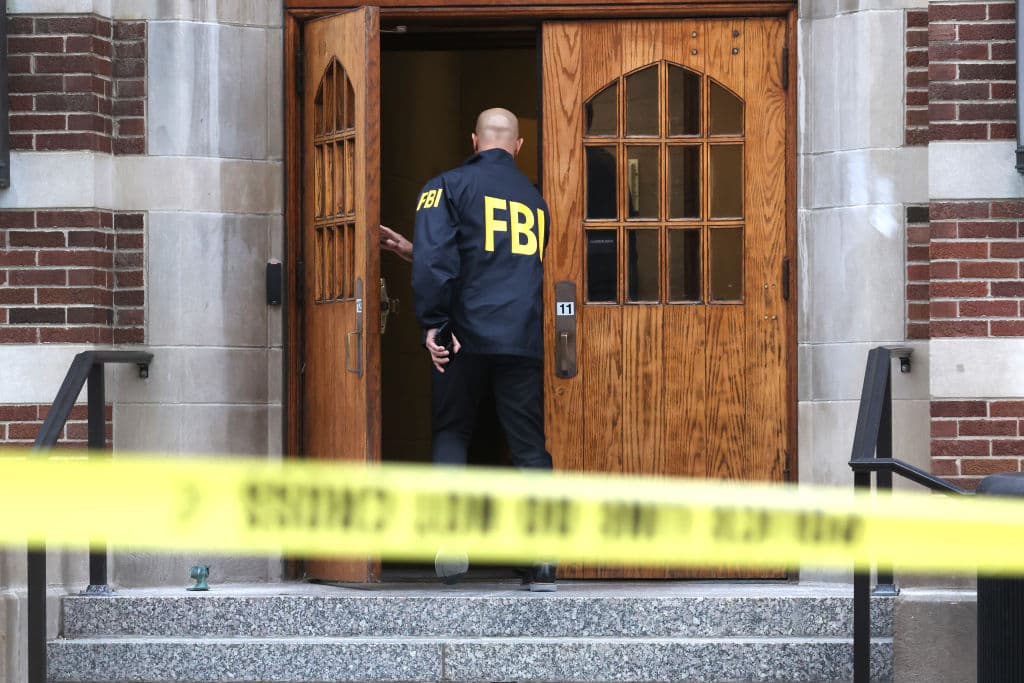 Falsas amenazas de bomba provocan alerta en más de 40 distritos escolares de Florida
