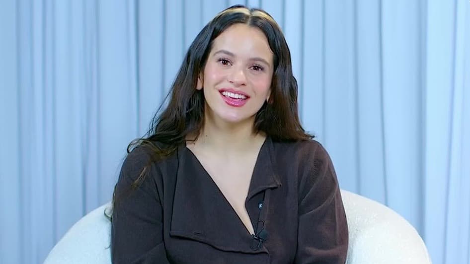 Rosalía nos cuenta los secretos detrás de 'Lux' y su deseo de estar "más cerquita de Dios"