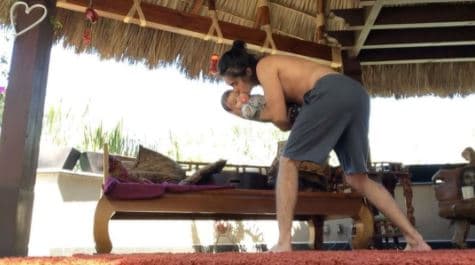 Tras el regreso de su "retiro", el joven convivió tres semanas con la pequeña Mila para después desaparecer de su vida. Incluso, Sergio Mayer padre comentó a Ventaneando que ni él sabe dónde se encuentra su hijo y que no mantiene contacto con él.