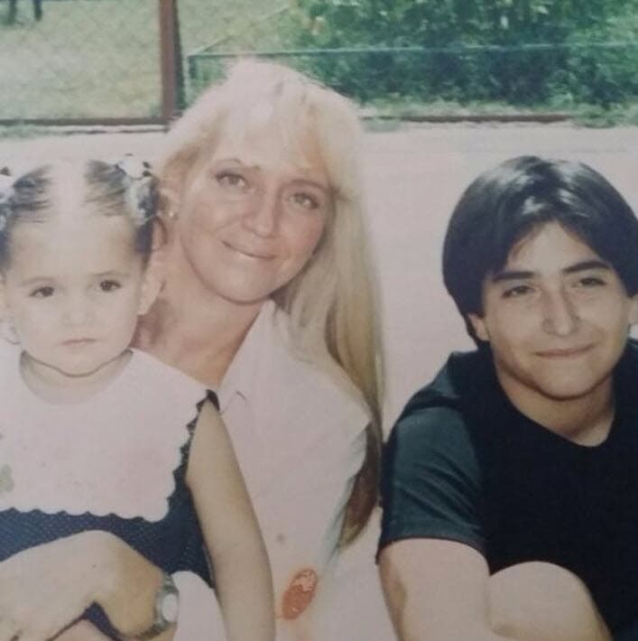 Yáñez recordó que años después de separarse de Norma García, cuando ella debió trasladarse a España, se llevó a su hijo a Estados Unidos a vivir con él. El joven tenía 14 años.