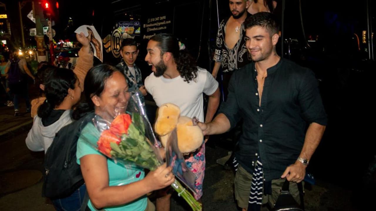 Daniel Montoya ha declarado en varias ocasiones su pasión por los viajes, por bailar y hacer ejercicios.