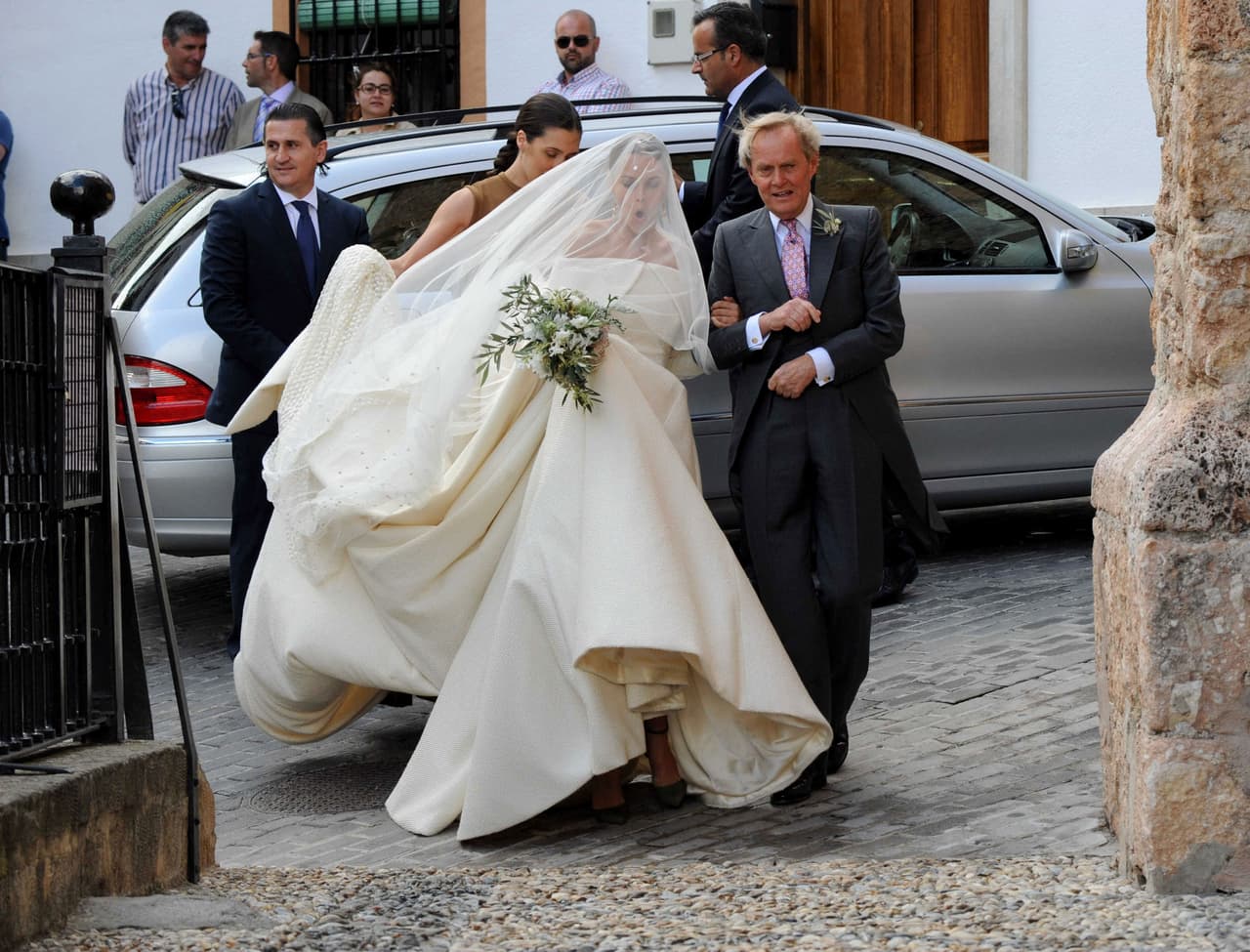 Charlotte decidió casarse en la localidad de Íllora, donde su padre, el duque de Wellington, tiene una finca, lugar que ella conoce desde niña y donde ha pasado vacaciones constantemente con la familia.