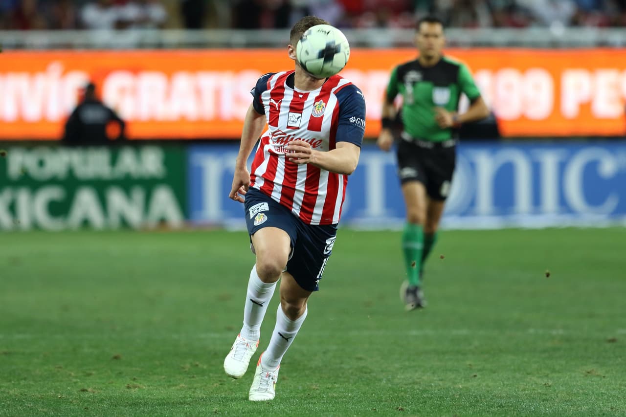 El Guadalajara y las Águilas brindaron un duelo poco espectacular en el Estadio Akron, aunque los locales tuvieron mejores oportunidades para marcar.