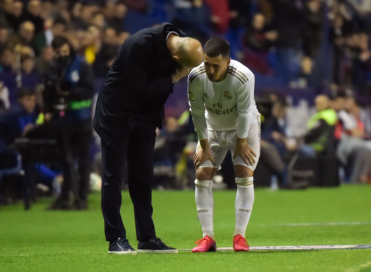 <b>El talentoso creativo va por revancha</b>
<br>"Ayer me llamó Zidane y tampoco lo sabe. Lo que podemos hacer es mantenernos en forma, todos los jugadores tienen recursos para ello. No sabemos si la Liga se reanudará, esperemos que haya un buen final de temporada y se pueda jugar. Si no, todos nos sentiremos decepcionados, pero las cosas son como son", comentó cuando comenzó la pandemia del COVID-19, alrededor del mes de marzo.