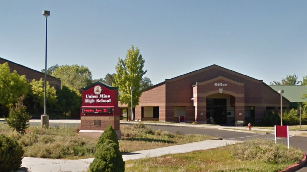 Reportan posible explosión o disparos cerca de escuela Union Mine en el condado El Dorado