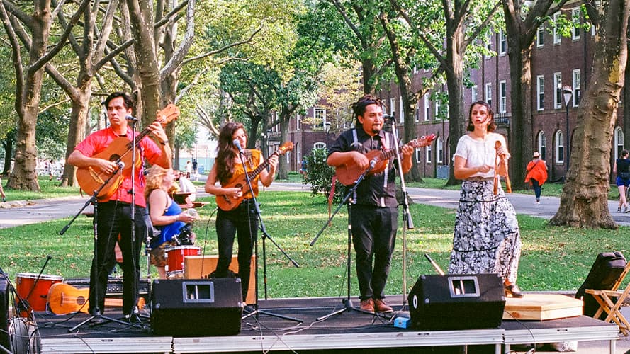Pese a la pandemia, la comunidad son jarocho florece en la Gran Manzana