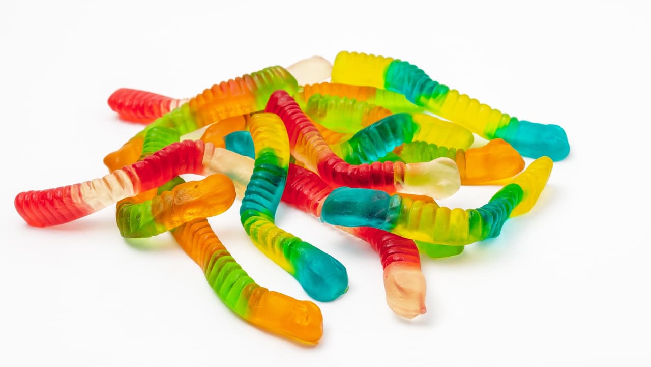 Airheads, Nerds, SweeTarts y Gummy Worms son los dulces menos populares.