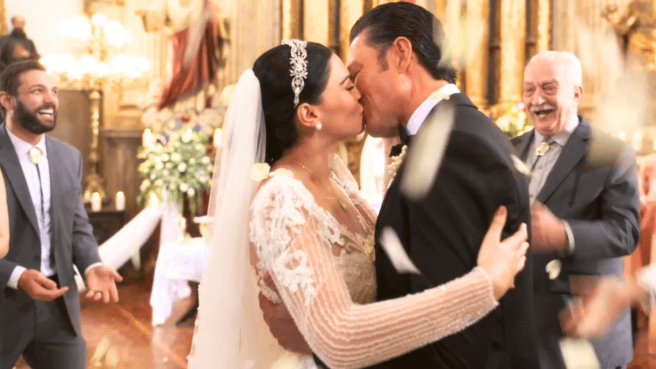 Alba y Leonel se juran amor eterno | Amanecer | Capítulo 80