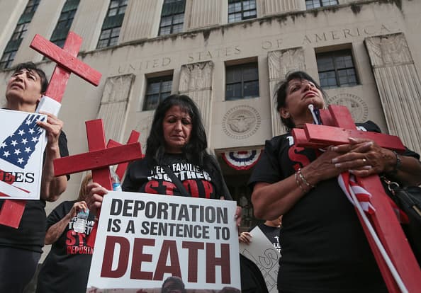 Cortes de inmigración acumulan más de 786,000 expedientes